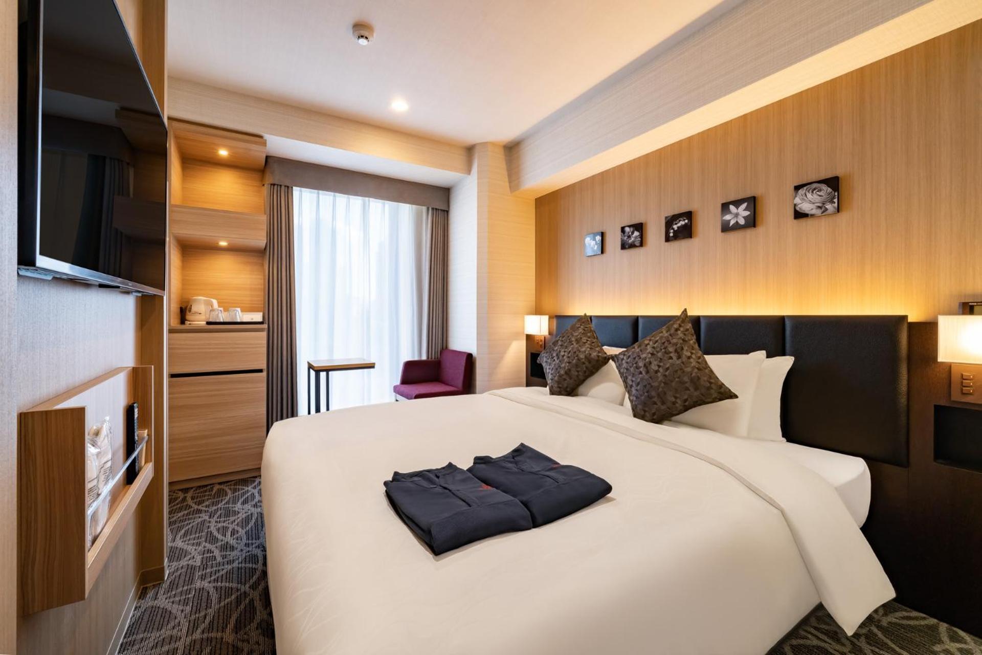 Hotel Shuranza Makuhari Bay Chiba Bagian luar foto